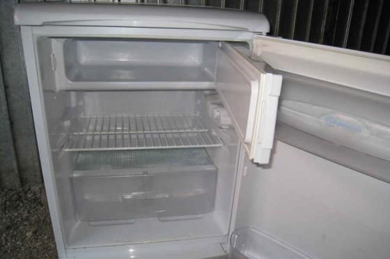 Индезит однокамерный. Холодильник Индезит ТТ 85. Холодильник Индезит тт85001. ТТ 85 005 Индезит холодильник.
